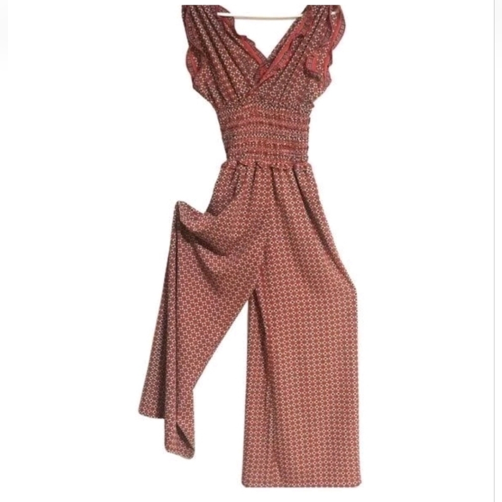Max Studio NWT Size Small Wide Leg Jumper V-Neck Ruffle Tank Sleeve Retail $118